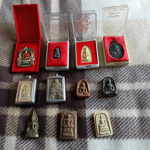 Thai buddha amulet lot various - amulet,