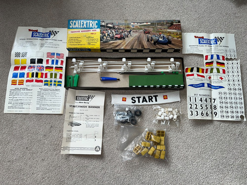 Vintage 1960 scalextric 2 - 1960's, hp/2