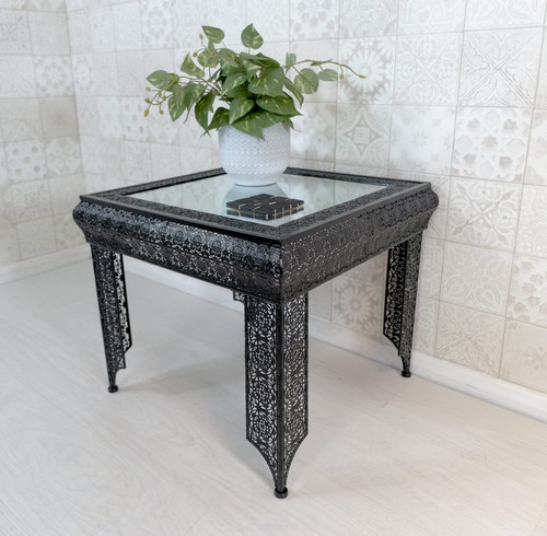 Black embossed metal glass - black,