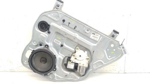 30710070 rear right window - rear,