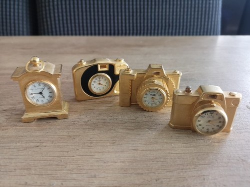4pcs miniature clocks models - 4pcs,