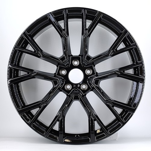 Black alloy wheels - alloy,
