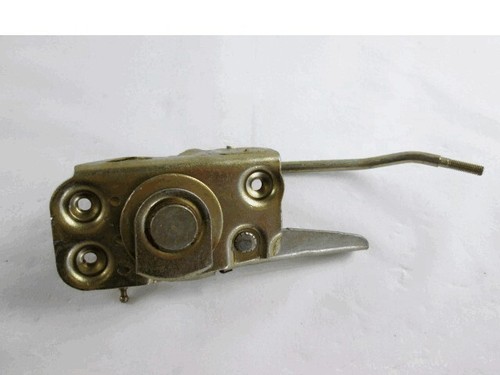 Closure lock right door - 40/48,