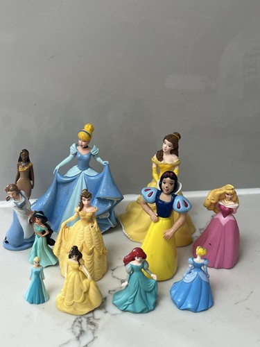 Disney mini figures - disney,