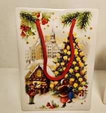 Villeroy & Boch Ceramic Christmas Gift Bag Vase Toy's Fantasy RARE Tree Scene