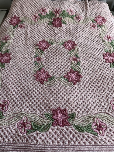 Vintage chenille bedspread - chenille,