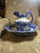 A stunning Victoria Ware
