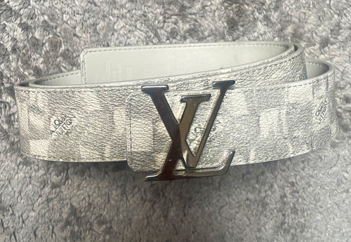 Louis vuitton initiales - louis, lv
