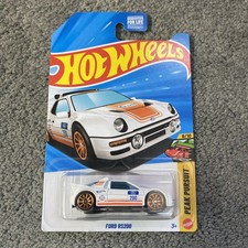 NEW Hot Wheels Ford RS200 -