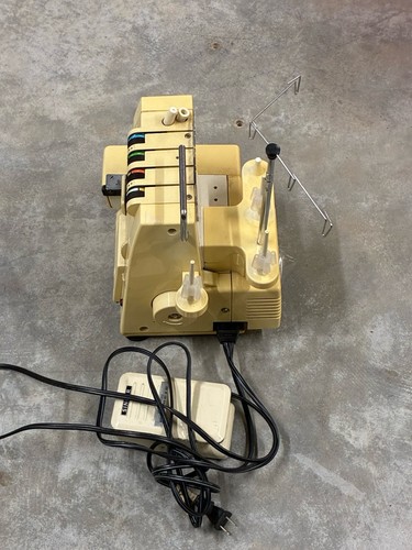 Vintage singer ultralock 14u34 - vintage,
