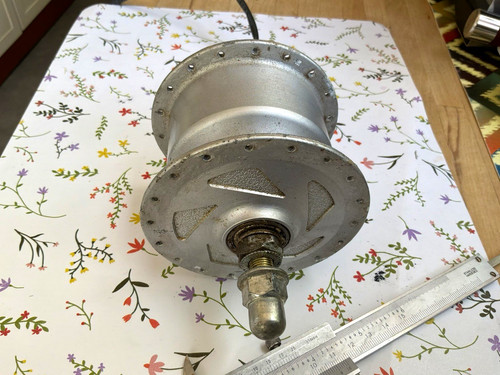 Silver metal hub dynamo - hub,