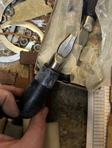 Clicker knife handled - knife,