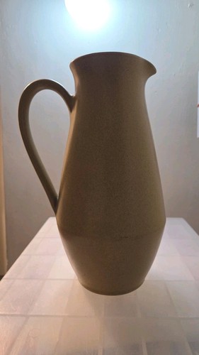 Denby pouring jug 1960 - pouring,