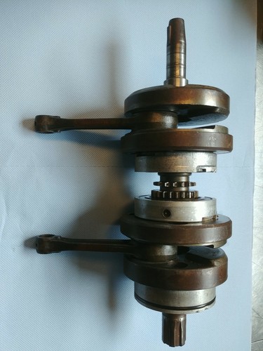 Honda c71 crankshaft - used, dry