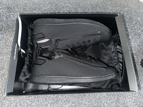 Men size 3 - y-3, zip