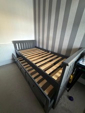 Good condition Trundle Bed with Two Single beds