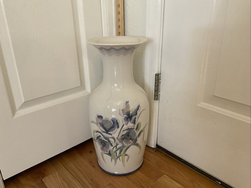 Lladro 1582 pansy vase - #1582, vase”