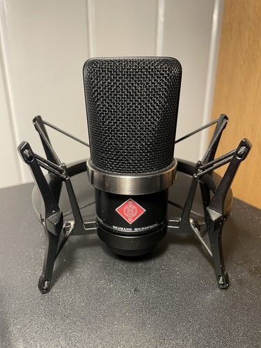 Neumann tlm 102 - neumann, studio