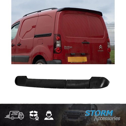 Rear spoiler in - rear,
