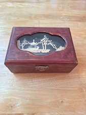 Chinese wood lacquer jewery