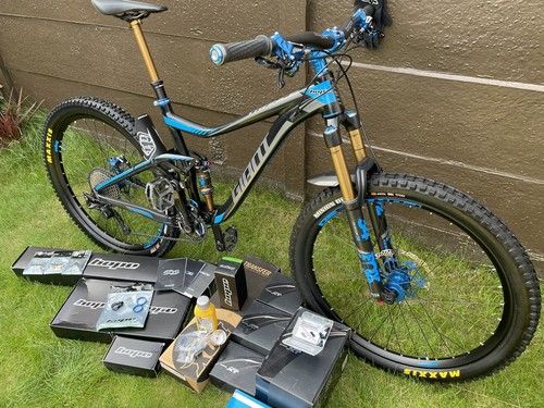 Custom giant trance mountain - trance,