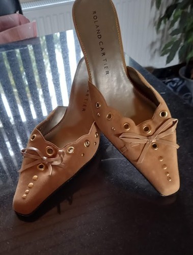 Roland cartier beige slip ons - roland,