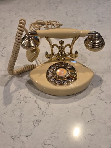 French style cutie - french, dial