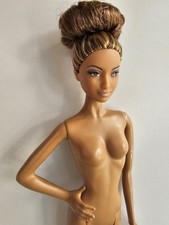 Red Carper Barbie Gold Gown (NUDE)