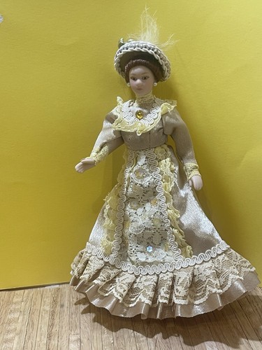 Dolls house emporium 12th - dolls,