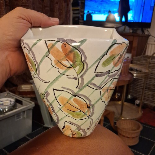 Wall pocket vase - pocket,