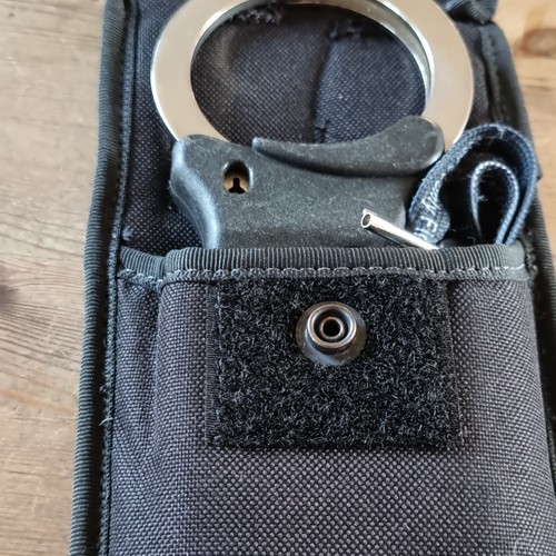 Hiatt rigid handcuffs with key - hiatt,