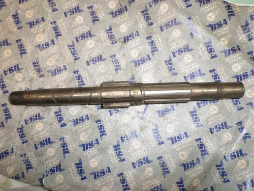 Genuine pre war bsa gear - war, box