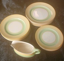 Solian Ware Vintage Soho Pottery 18x Plates 8 9 10" 6 Of Each & Gravy Jug U2S5