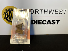 AT COLLECTIONS 1:32 SCALE SMALL SQUARE HAY BALES 2 PIECES