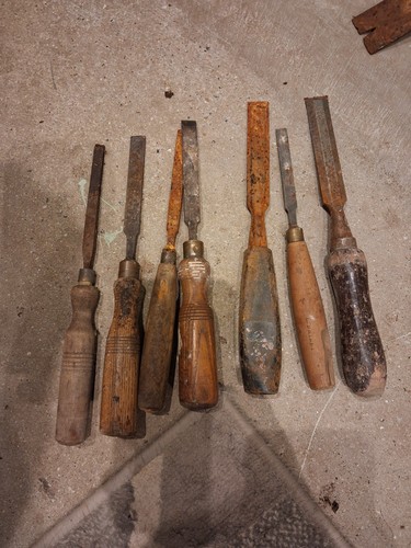 Job lot chisels old - chisels, ,old