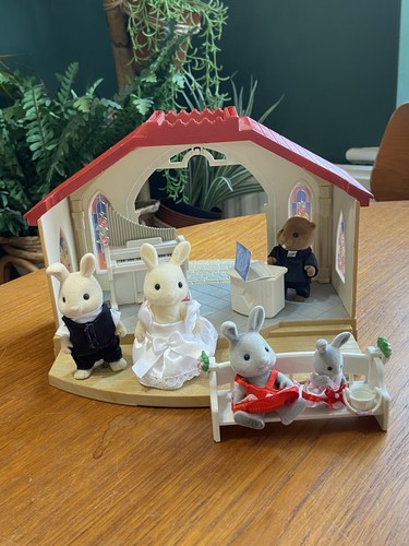 Sylvanian families - sylvanian,