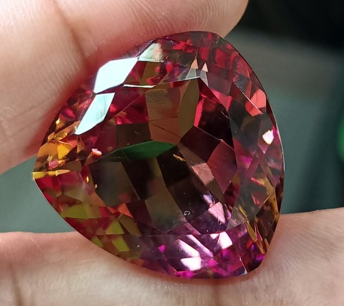Natural zultanite color - 7,