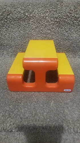 Vintage little tikes dollhouse - little,
