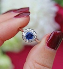 2. Ct Round Cut Natural Blue