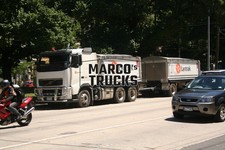 Truck photo Volvo FM12 tipper