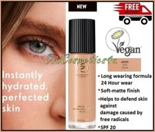 Oriflame Giordani Gold Long Wear Mineral Foundation SPF20  -  Soft Sand
