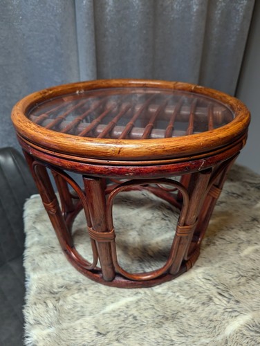 Vintage mid century sidetable - vintage,