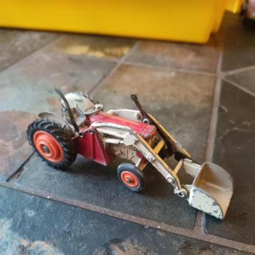 Corgi massey ferguson 65 - 53,