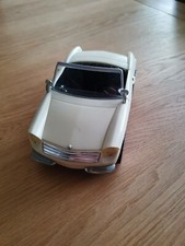 Lil' Bratz White Cadillac Toy Car - 2004 Vintage 
