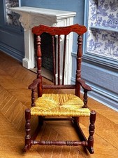 Dolls house miniature 1:12