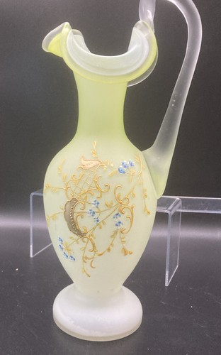 Stunning glass ewer jug green - stunning,