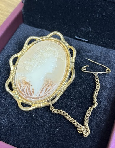 Vintage gold tone mounted pink - vintage,
