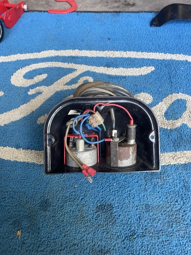 Classic car clock - classic, pod