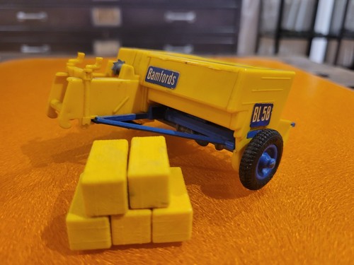 Vintage britains farm toys - vintage,