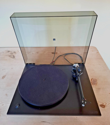 Rega planar turntable with - rega,
